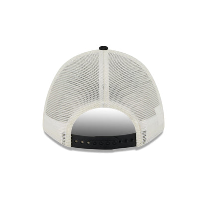 Las Vegas Raiders Chrome Arch 9FORTY M-Crown A-Frame Trucker Hat