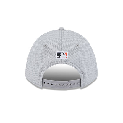 Baltimore Orioles 2025 Clubhouse Gray 9FORTY M-Crown Snapback Hat