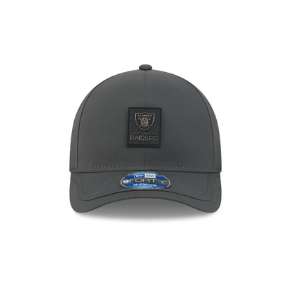 Las Vegas Raiders 2025 Sideline Cold Weather Steel Clouds 9FORTY M-Crown Snapback Hat