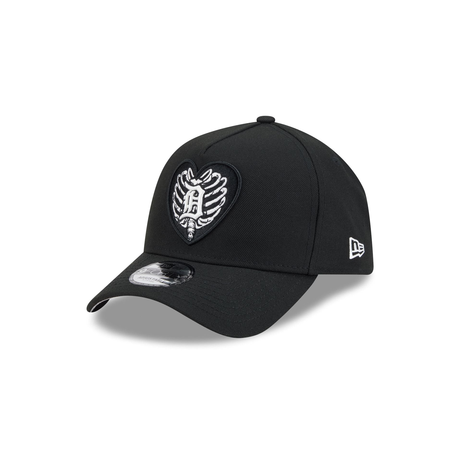 Detroit Tigers Skeletal Heart 9FORTY A-Frame Snapback Hat