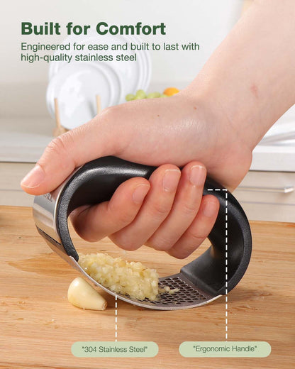 Vantic Garlic Press Rocker - Stainless Steel Garlic Mincer Garlic Crusher, New Innovative Garlic Chopper with Peeler and Scraper for Smash Garlic…